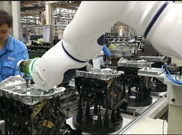 协作机器人打磨：某汽车零部件企业智能化升级案例——从“人工依赖”到“精准智造”的跨越