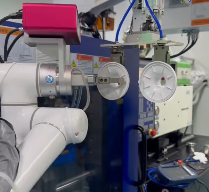 3D视觉引导掰料棒：注塑后处理的自动化革命